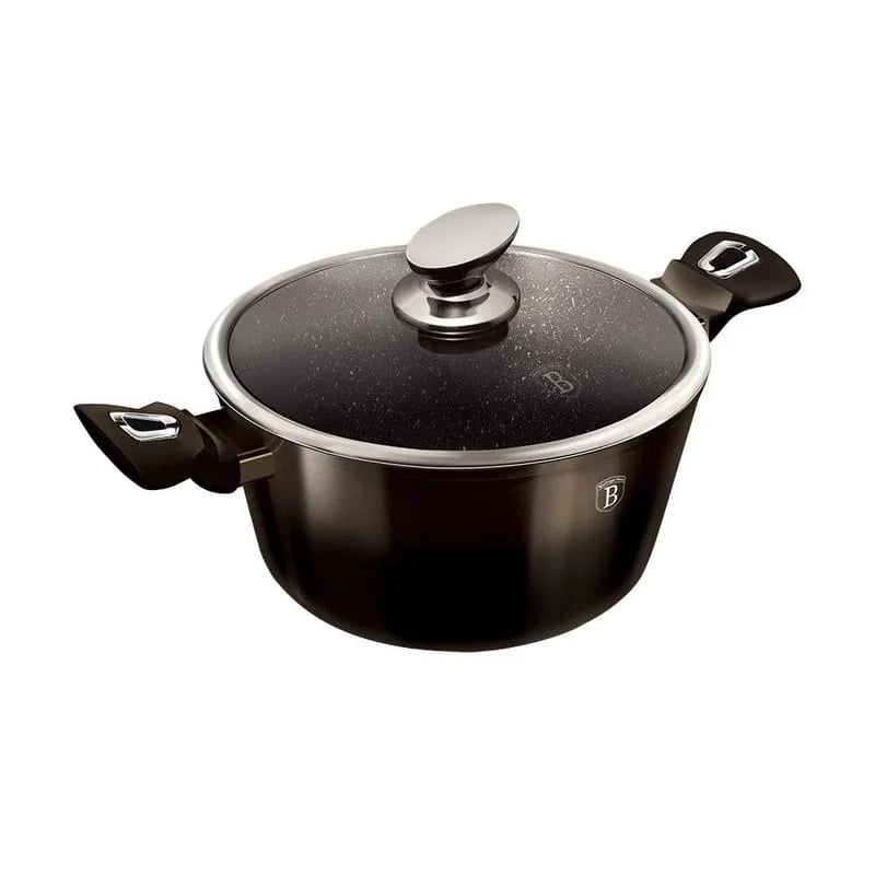 Shiny black stewpot 28cm