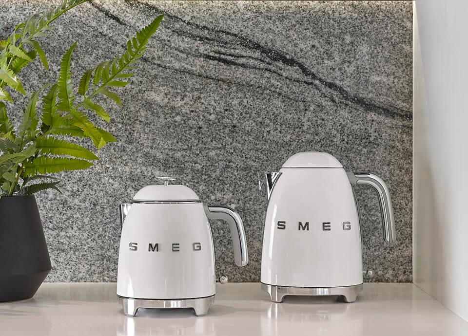 Smeg Kettle 1.7L white