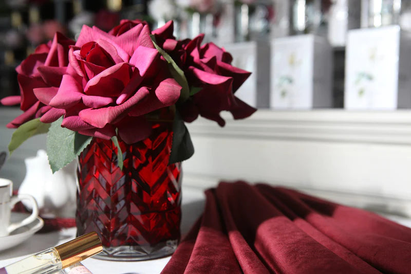 Burgundy herringbone bouquet